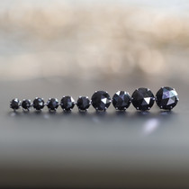 Imported from Japan in platinum with 20 fen 30-50-1 karat 2 karat black diamond simple fashionable men and women earring