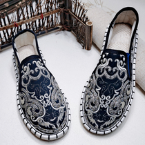 Beijing cavity cloth servant old Beijing thousand layer bottom embroidery mens and womens flower cloth shoes Chinese style craft manual soft bottom breathable and deodorant