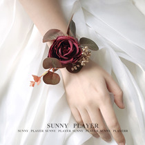 Bride Korean beautiful wrist flower bridesmaid hand flower simple wedding high-end business meeting event flower corsage
