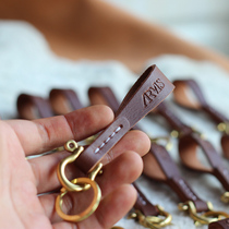 Hand-made custom leather logo lettering bronzing keychain enterprise cooperation hand gift pendant DIY