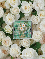 Jiukou Mountain recommended daparo Van Goghs white Rosary rose brooch designer original couple gift badges