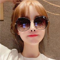 Sun glasses gradient sunglasses women travel summer integrated outdoor network red street photo fashion polarized round face