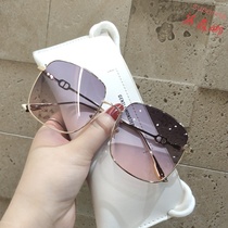 Box big face slim sunglasses 2020 new tide men and women Korean version of street photography ins round face brown driving sunglasses