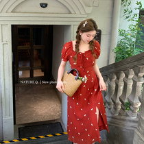 Yang Xiaojuan French retro square collar puff sleeve dress female summer silk embroidery waist little red skirt floral skirt