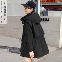 2022 Spring and Autumn Fashion New Wind Cloister Women in Korean version Relaxed Pop Collection Waist Display Slim and Cap Fashion Short Jacket Tide