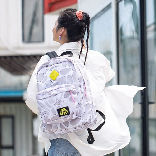 Спортивный вместительный и большой школьный рюкзак подходит для мужчин и женщин