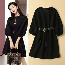 European station autumn dress 2021 new womens European and American high-end stars with temperament Hepburn little black dress