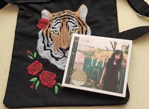 A Tiger environmental protection bag shop a Karen Mok I love five classics have numbered brand new