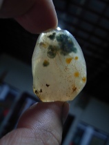Gobi agate raw stone shape agate carving material green sugar agate original stone desert stone pendant