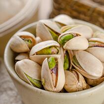 Uncle Ba selected primary color pistachios first-class large fruit bulk weighing