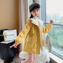 South Korean girls autumn and winter clothes foreign style plus velvet coat 2021 new large children winter padded windbreaker parker clothing