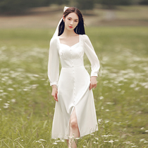 White dress usually can wear French registration license engagement small white dress gauze tour satin evening dress women