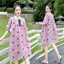 Pregnant women autumn dress 2021 New Korean version of temperament skirt tide mother loose mid-length foreign style thin skirt