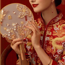 Chinese style Xiuhe bride holding Flower Wedding Group fan photo studio photography props retro Chinese style photography Palace fan
