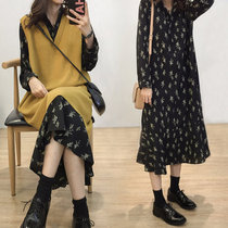 Korean maternity clothing autumn fashion set 2021 new spring and autumn aged sweater top pregnant women dress