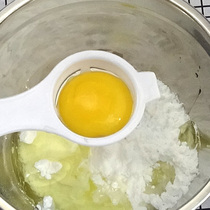 Wonderful kitchen tools egg yolk egg white separator egg filter mask spacer egg yolk egg white baking