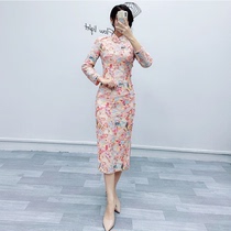 Improved version of cheongsam young girl powder 2021 autumn and winter New Small Man temperament slim floral dress