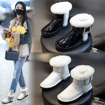 Accompany you to fly in the wind Shen contends for a ruffian young Mrs. Chen Yang Mi Jin Baoluo Goddess came to Bai Baihe with the same shoes.