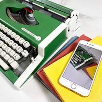 German brand UNIS all metal shell old-fashioned mechanical English typewriter can be used normally for student birthday gifts