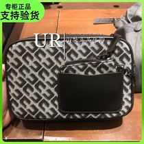 UR Domestic AM15TB4X2004 New Vini Vinh Old Flower Printed Men Trend Diagonal Satchel