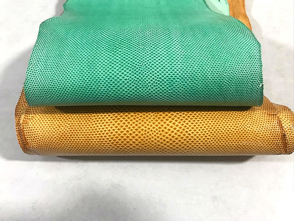 Two-color sand snake skin color a little color difference actually looks good