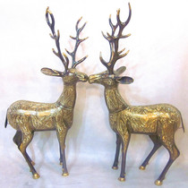 Pakistani handicrafts gift deer Deer deer shun hair fortune has deer Pakistan bronze sculpture couple to deer