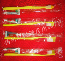 Hotel disposable toothbrush toothpaste two-in-one wholesale hotel toothware two-in-one wholesale whole box