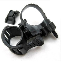 New 360-degree quick-release bicycle front lamp holder car clip silicone strap lamp holder lamp holder lamp holder L bicycle accessories