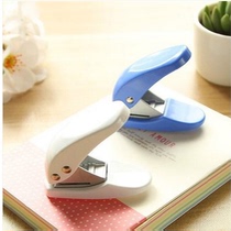Bookmark punch products Tang bookmark single hole punch Tassel spike Chinese knot ribbon bookmark accessories