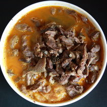Hohhot roasted with halal lamb chop soup smashed lamb soup snack vacuum-packed lamb soup Lamb