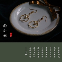 Miss Nans hand-made Love original Wave Circle Three-dimensional metal around love Pearl silver ear clip