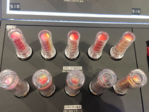 Korean counter VDL gradient three-color bite lip makeup Lipstick Lipstick color moisturizing moisturizing does not take off makeup students