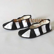 Drama and opera Peking opera stage shoes ancient mens shoes and Shangwu Monk shoes Taoist shoes black and white shoes