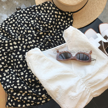 Banana Banna giant wear V-collar embossed pleated top double-sided print skirt two-piece suit female summer
