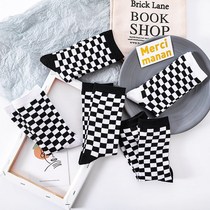 Checkerboard socks black tie-dyed couples in Europe and the trend black and white grid sports leisure fashion student fashion