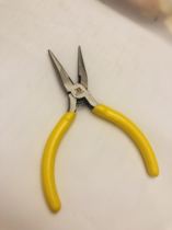 Special pliers for Harley wire retainer