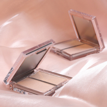 New CLIO CLIO two-color pearlescent high-gloss long-lasting non-flying powder prism three-dimensional brightening combination plate