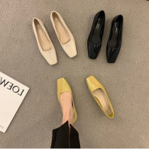 Good to wear without picking up people ~ ITSK single shoe woman flat bottom square head low heel retro black commuter Grandmother shoe boat shoes