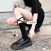 Tied with socks in daughter socks cross black and white calf socks student wind little red book and knee socks
