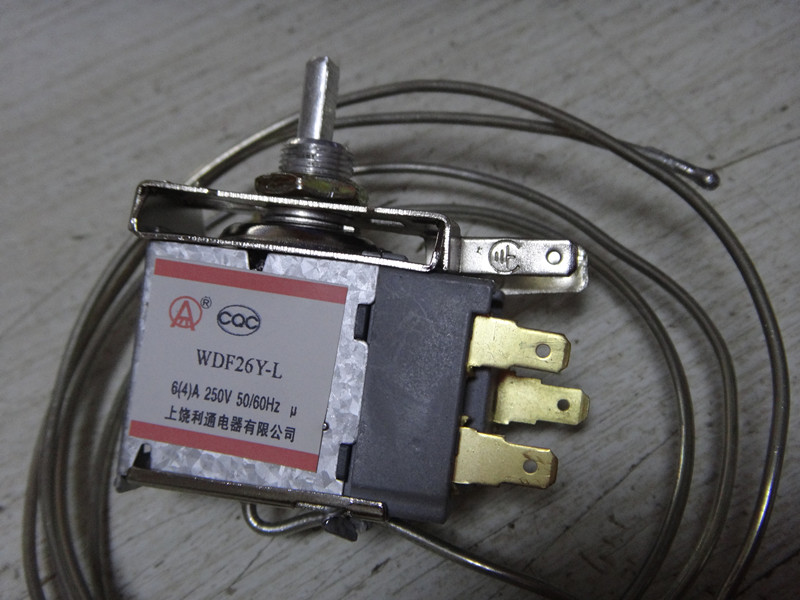 Refrigerator WDF26Y-L thermostat installed in the middle of the three-pin freezer temperature control probe 40cm-1.5 m