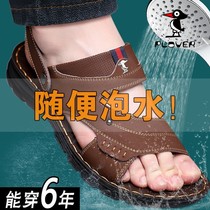 Woodpecker Sandals Sandals Men 2022 new soft-footed men genuine leather sandals Dual-use Beach Shoes Breathable Casual Dad Shoes