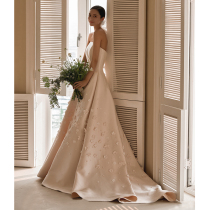 Satin main wedding dress 2021 new trailing small temperament bride forest French go out light veil super fairy dream