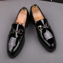 Mens business pointed small leather shoes Black trend hair stylist increased Doudou shoes British bright leather patent leather mens shoes