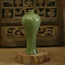 Jingdezhen antique porcelain handmade imitation Qing Longquan Kiln Green open piece glaze plum bottle antique antique antique collection ornaments factory goods