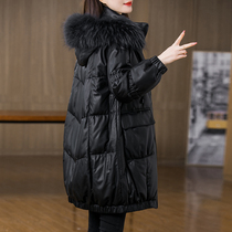The long - range 2022 Winter Han edition of loose and feather - skinned wool coat with a hat - skin feather coat