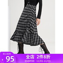 Chen Damei 2021 autumn and winter diamond check design fish tail skirt niche retro temperament long skirt