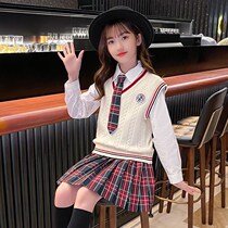 Girls autumn suit 2021 New Net red gas shirt skirt autumn Academy style fashionable vest three-piece set
