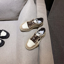 Winter casual women 2021 plus velvet new Joker Korean lace black and white color color thick-soled leather shoes