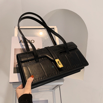 Advanced feel bag womens bag 2020 autumn and winter New Fashion versatile shoulder bag net red retro texture underarm bag