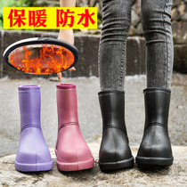 Fall winter plus velvet rain boots women's middle tube warm non-slip cotton rain boots Korean cute fashion wear rubber shoes water shoes women